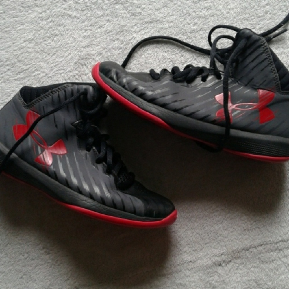 2/$20.... Boys Under armour shoes